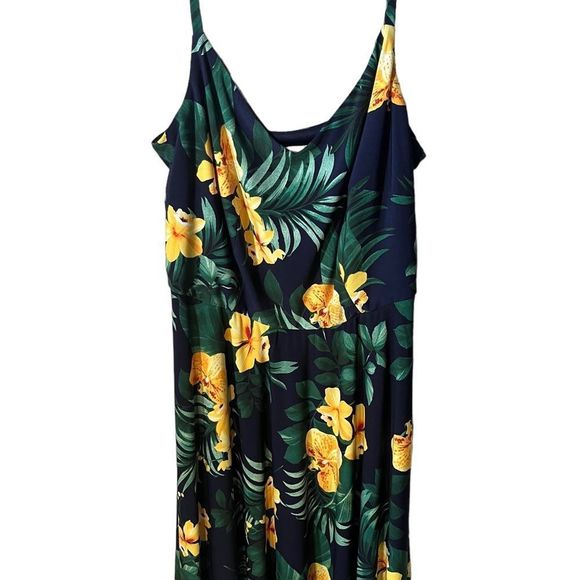 London Times Woman MIDI Dress in Floral Print Handkerchief Hem Size 1X - Picture 4 of 11